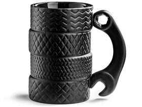 Reifenstapel Kaffeebecher mit Schraubenschlüssel-Griff II